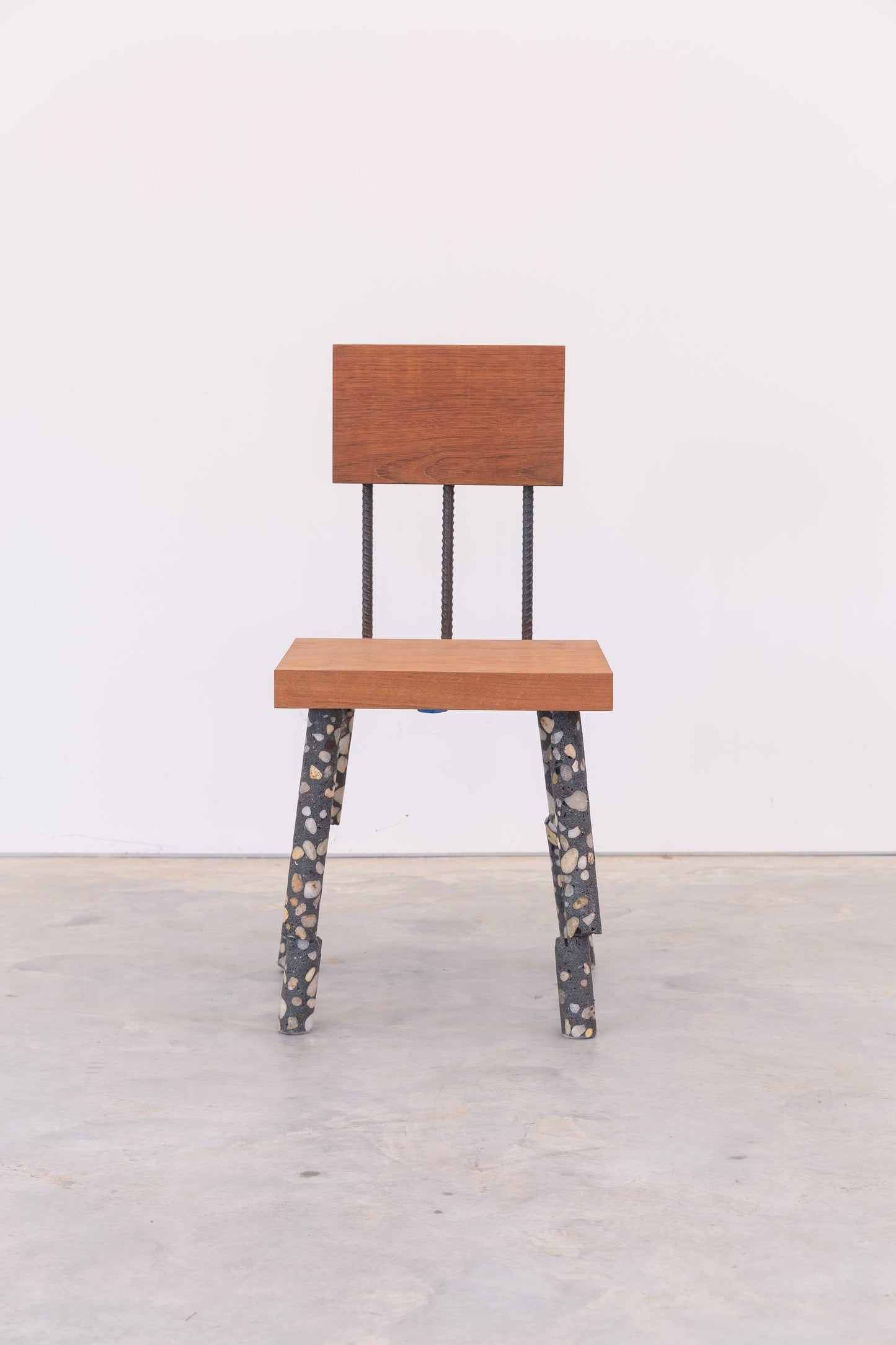 Concrete Leg Chair (Ash)