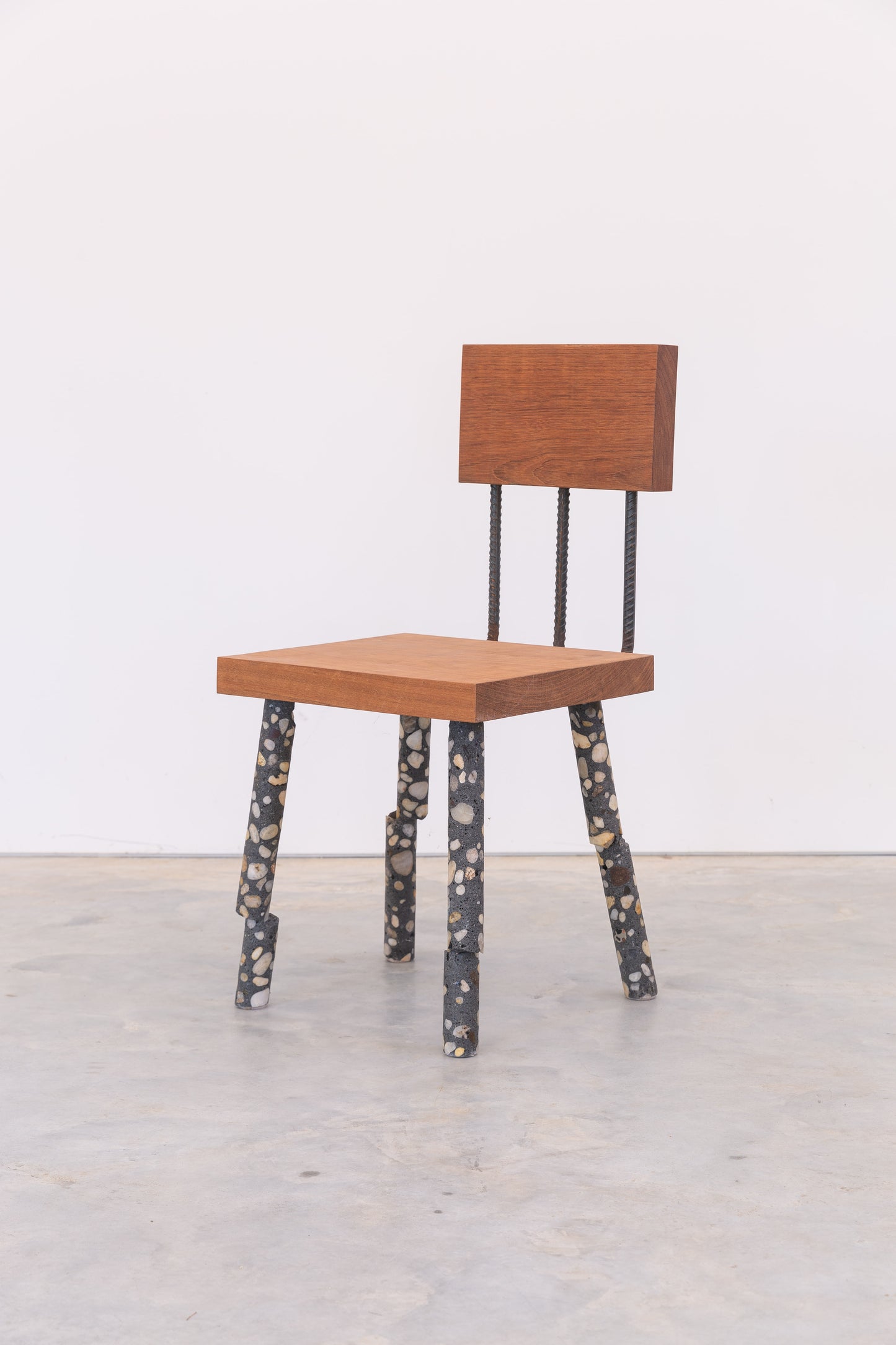 Concrete Leg Chair (Ash)